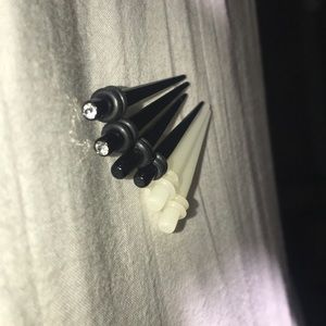 3 Acrylic taper 6 gauge